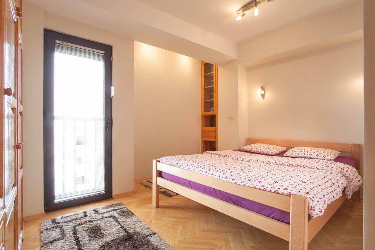 White Apartment Скопие Екстериор снимка